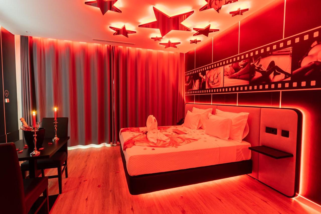 Motel Twentyone Gondomar  Bagian luar foto