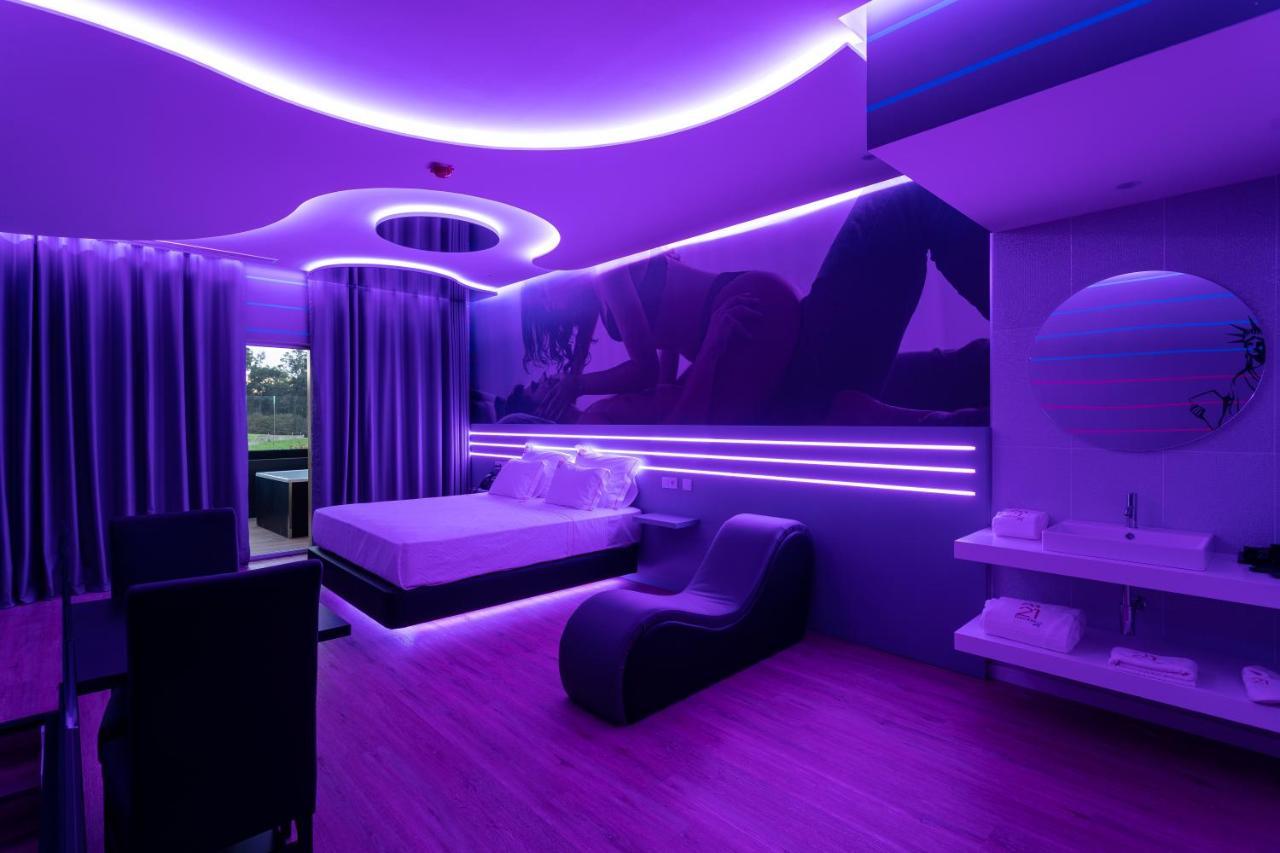 Motel Twentyone Gondomar  Bagian luar foto